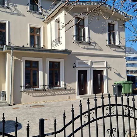 Jaracza 28/8 * Słupsk