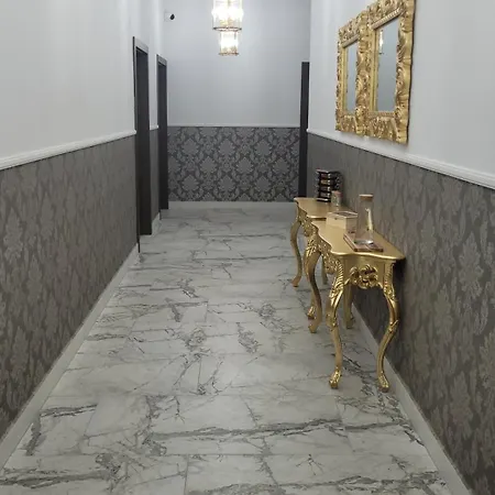 Apartment Jaracza 28/8 *